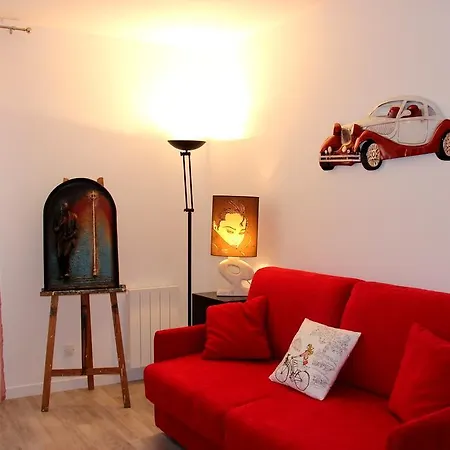 Fun And Quiet Apartament Paryż